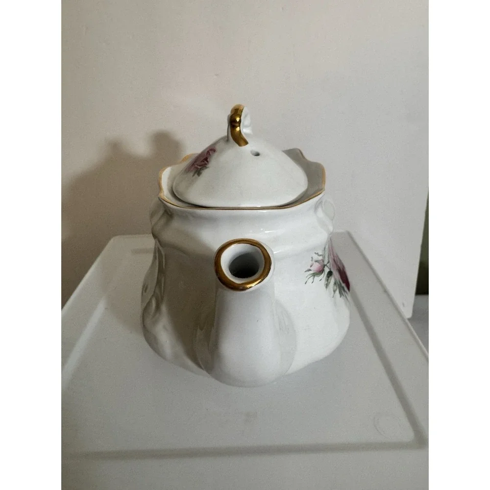 Vintage Arthur Wood Teapot Pink Red Roses Gold Trim England #6304 Ceramic w/Lid